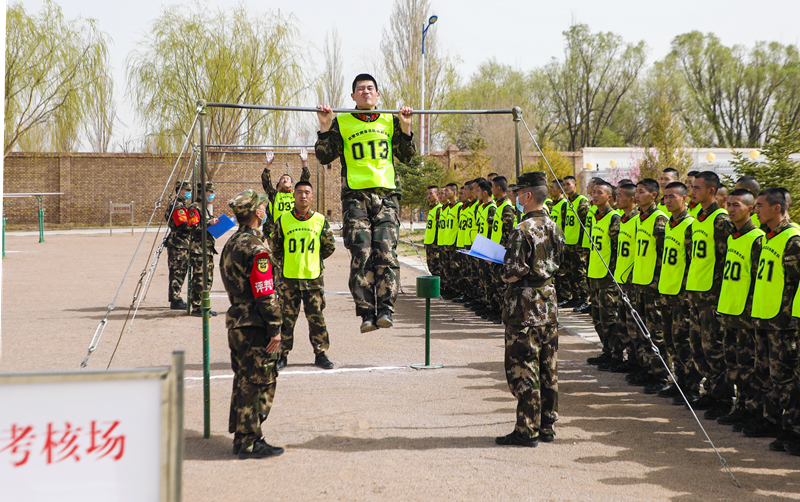 考核全程公開透明！武警甘肅總隊執(zhí)勤支隊組織2020年士官培訓對象選拔工作