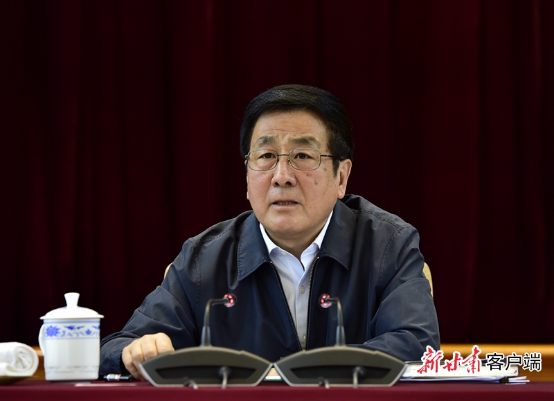 省委常委會(huì)召開(kāi)擴(kuò)大會(huì)議 傳達(dá)學(xué)習(xí)習(xí)近平總書(shū)記重要講話(huà)和全國(guó)兩會(huì)精神 安排部署甘肅省貫徹落實(shí)工作 林鐸主持并講話(huà) 唐仁健歐陽(yáng)堅(jiān)孫偉等出席