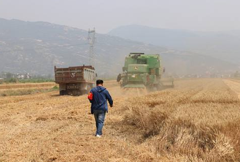 蘭州農(nóng)機安全監(jiān)理確?！叭摹卑踩a(chǎn)