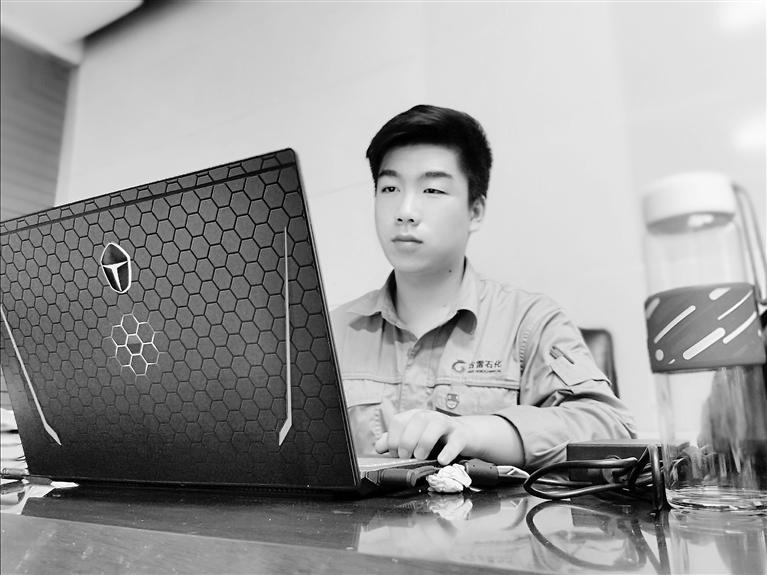 總書記的話兒記心間丨還沒畢業(yè)，工作就落實(shí)了!