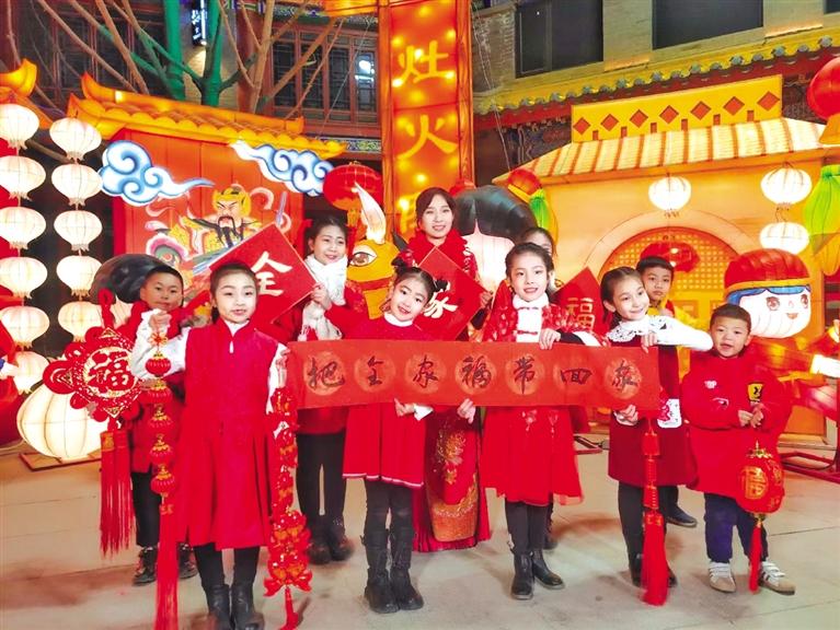 原創(chuàng)音樂電視《全家福》向蘭州市人民拜年！