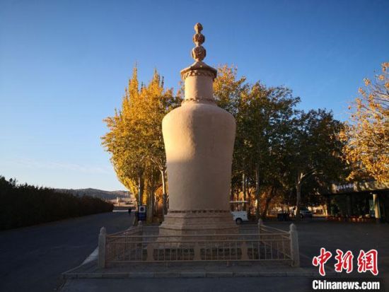 圖為2020年11月，沐浴在晨光中的莫高窟道士塔。(資料圖) 馮志軍 攝