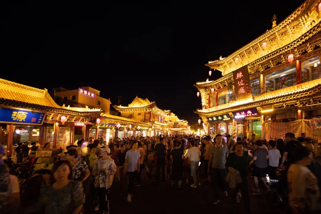 古風(fēng)、華美、浪漫、美味……現(xiàn)實(shí)版“清明上河圖”，就在這里！