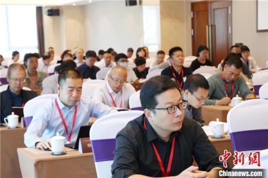 圖為“明清時期河西走廊社會變遷”學術研討會現(xiàn)場?！∥渫行侣剛髅郊瘓F供圖