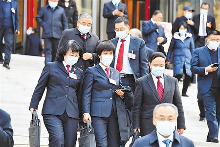 繼續(xù)創(chuàng)造不負(fù)偉大時(shí)代的新業(yè)績——甘肅省十三屆人大六次會議閉幕側(cè)記