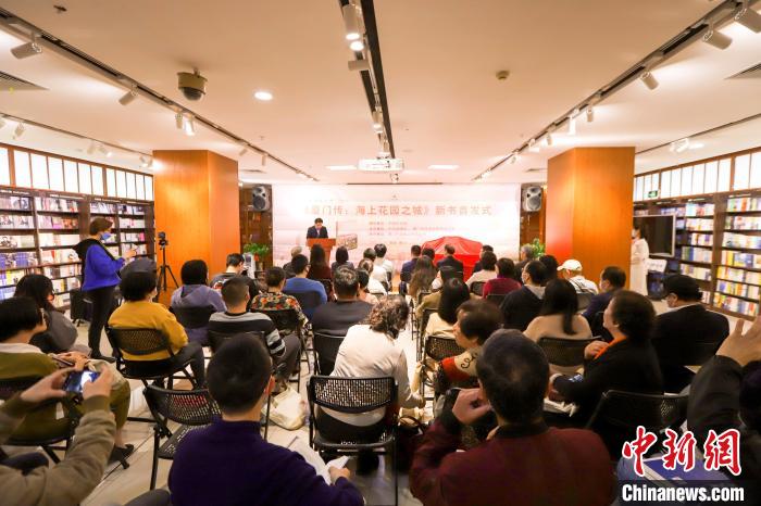 圖為首發(fā)儀式現(xiàn)場(chǎng)?！B門外圖供圖