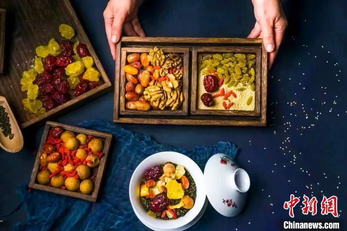 2023年5月，拍攝的臨夏蓋碗茶所需原料。(資料圖)臨夏市融媒體中心供圖